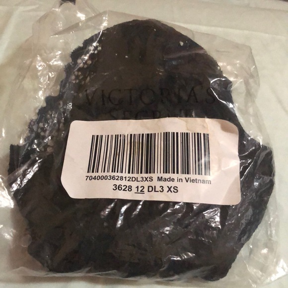 Victoria’s Secret Black lace bralette - Picture 4 of 4